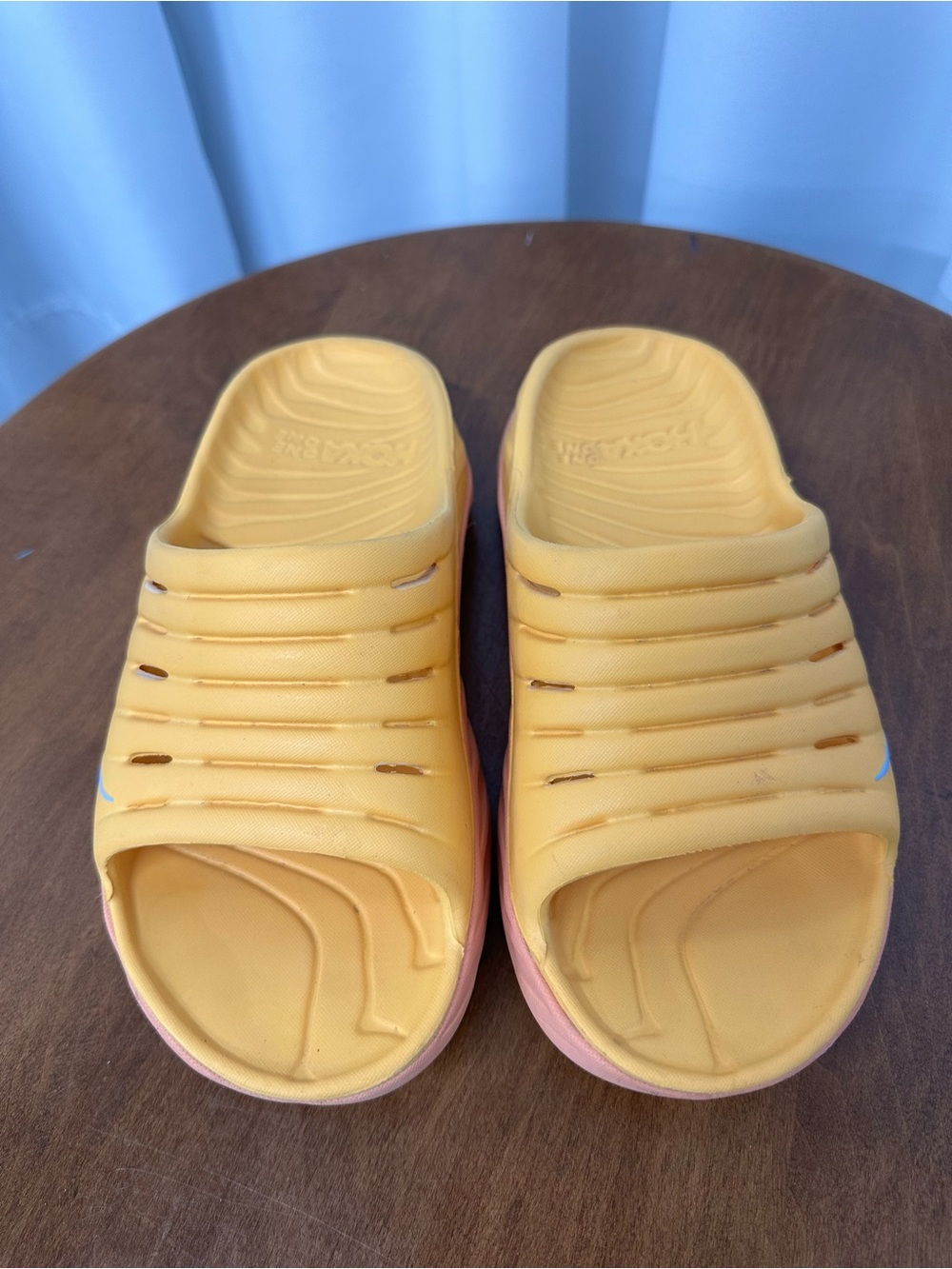 Hoka One One orange and Pink Slide recovery. Sandals women’s 8